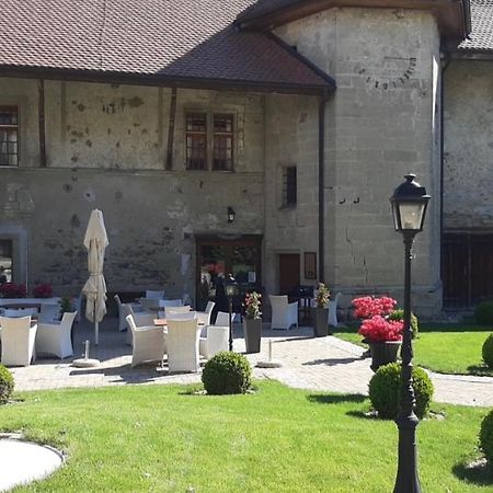 Hotel Le Chateau De Vuissens Exterior foto