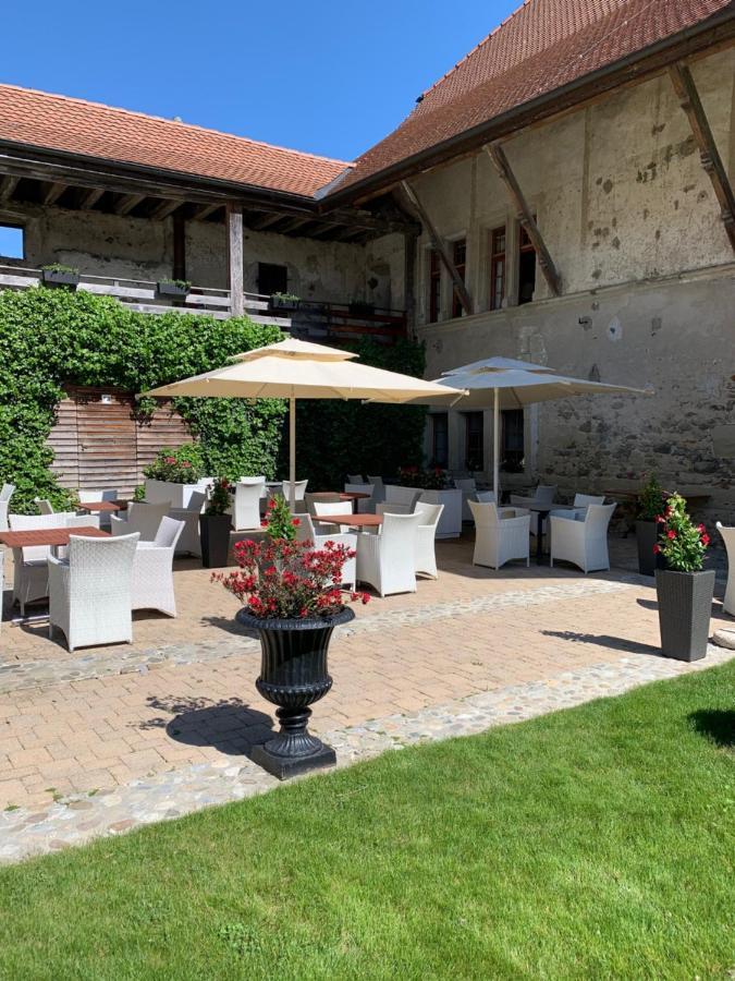 Hotel Le Chateau De Vuissens Exterior foto
